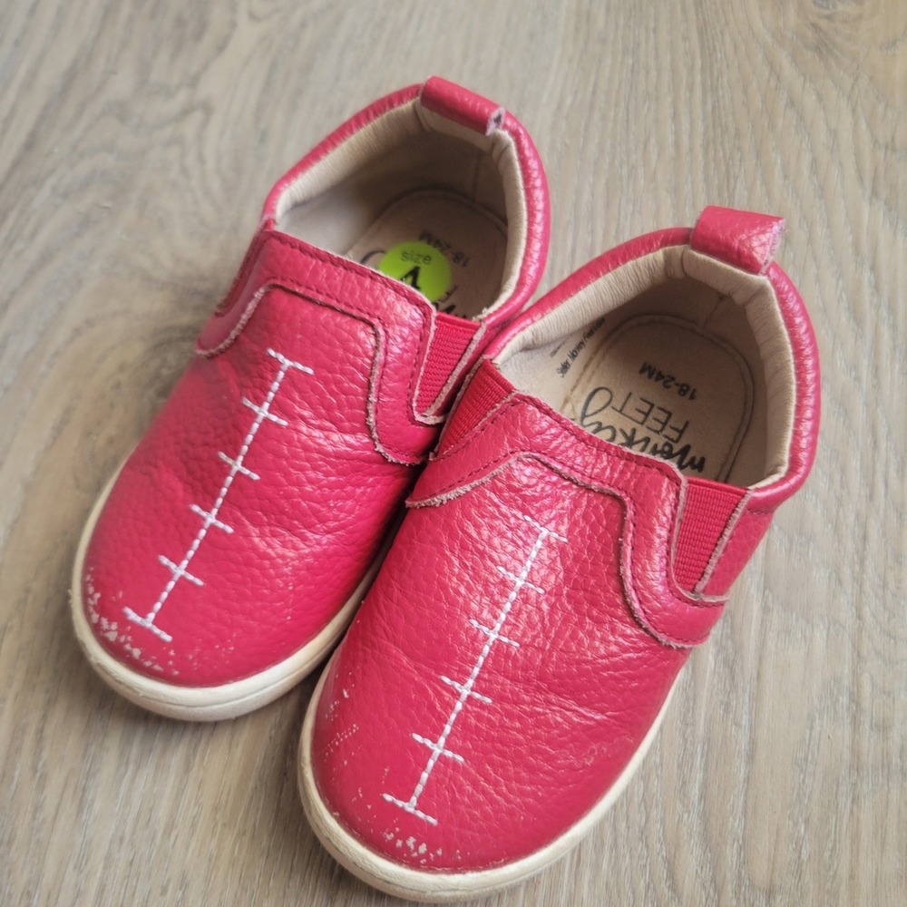 Monkey Feet Unisex Football Slip On Sneakers 4 Red Pebbled Leather Sporty Casual